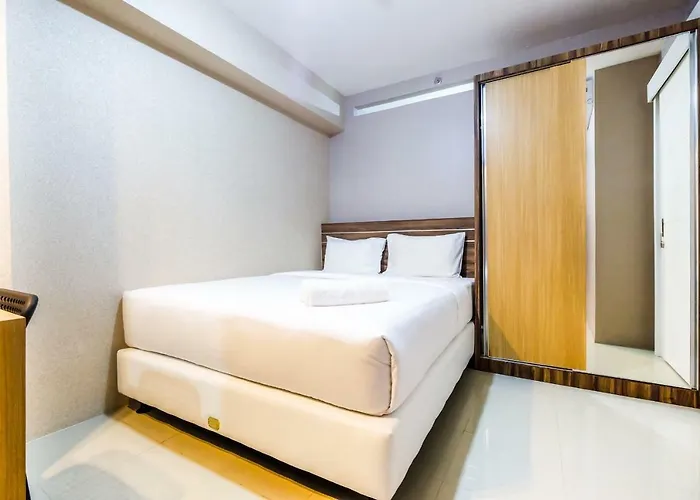 Classic 2Br Bassura City Apartment By Travelio